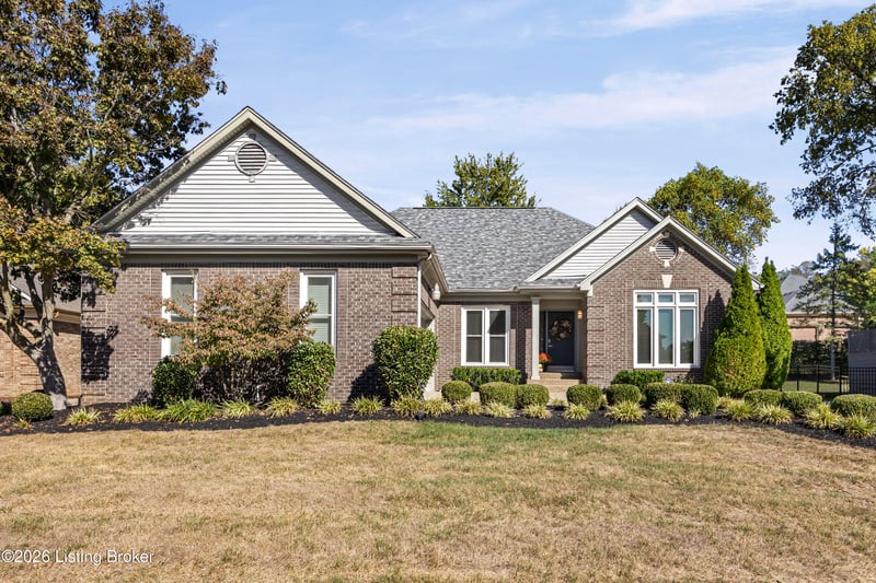 713 Foxgate Rd, Louisville, KY 40223