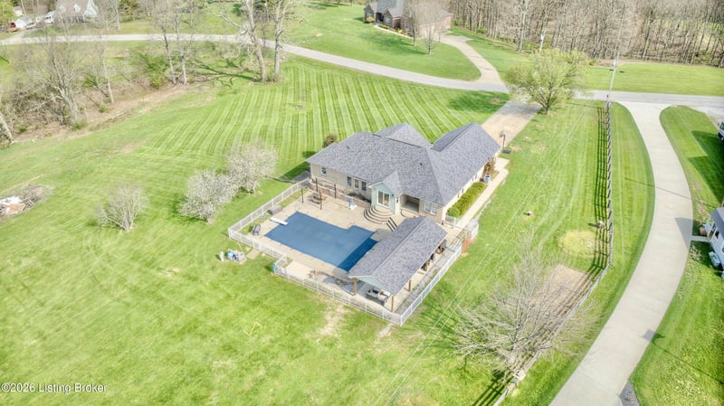 715 Heritage Dr, Sparta, KY 41086