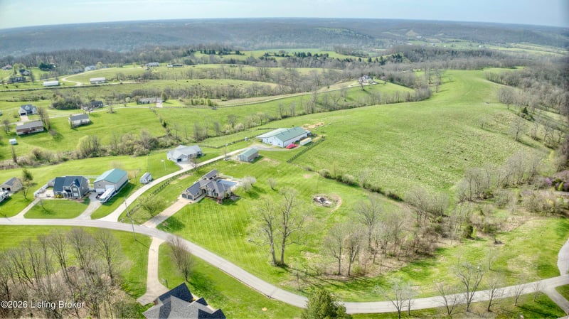 715 Heritage Dr, Sparta, KY 41086