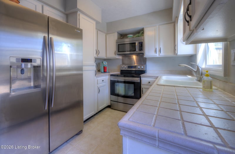 715 Yorkwood Pl, Louisville, KY 40223