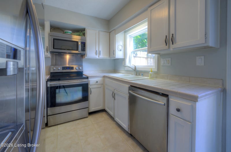 715 Yorkwood Pl, Louisville, KY 40223