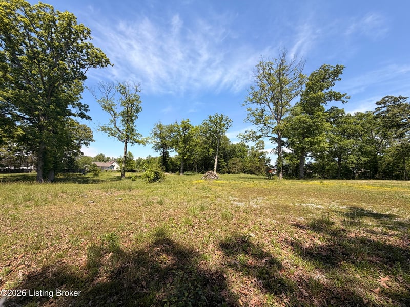 718 Beech Grove Rd, Shepherdsville, KY 40165