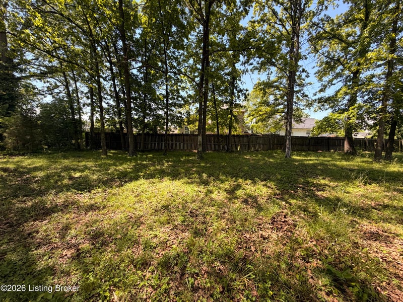 718 Beech Grove Rd, Shepherdsville, KY 40165