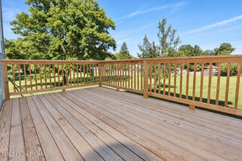 7200 Oakburn Dr, Louisville, KY 40258