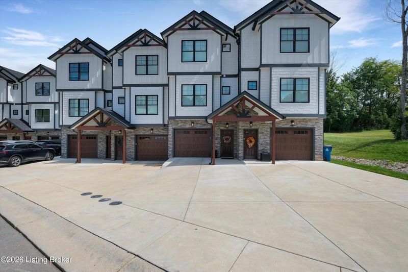 7203 Park Vue Dr, Crestwood, KY 40014