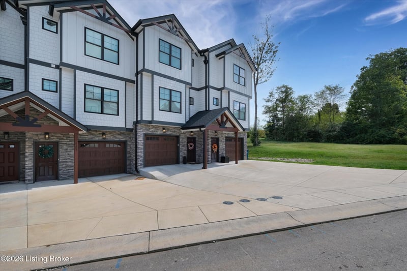 7203 Park Vue Dr, Crestwood, KY 40014