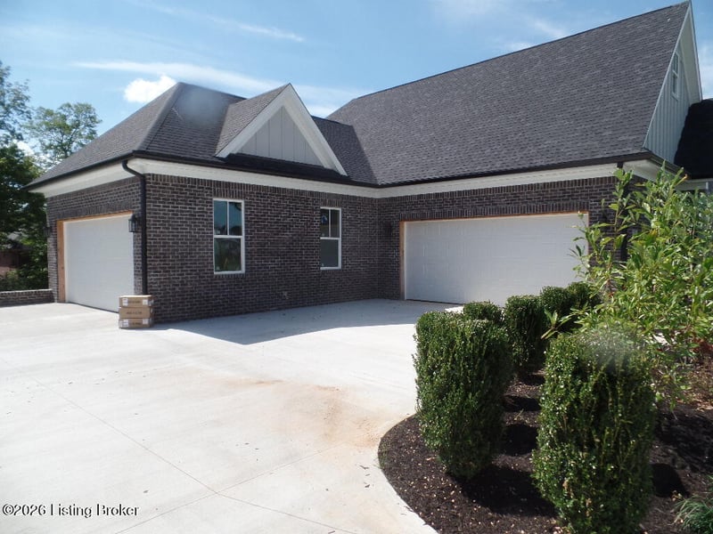 7206 Sunset Ln, Crestwood, KY 40014