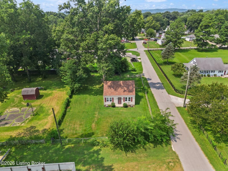 7208 Helen Ave, Louisville, KY 40258