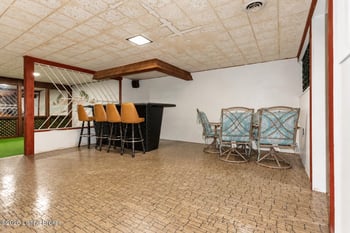 7209 Lawnside Dr, Louisville, KY 40214
