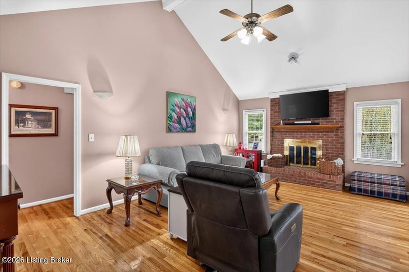 7214 Old North Church Rd, Louisville, KY 40214