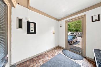 726 Zorn Ave #APT 13, Louisville, KY 40206