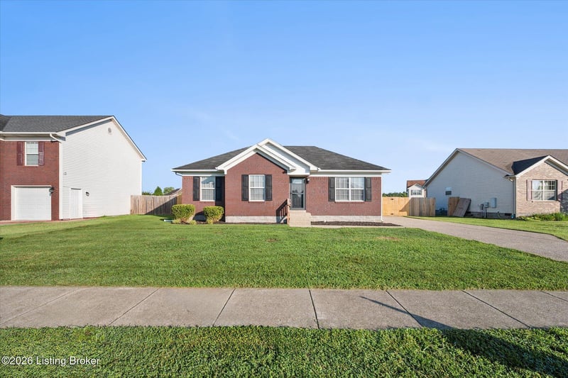 729 Oak Grove Blvd, Shepherdsville, KY 40165