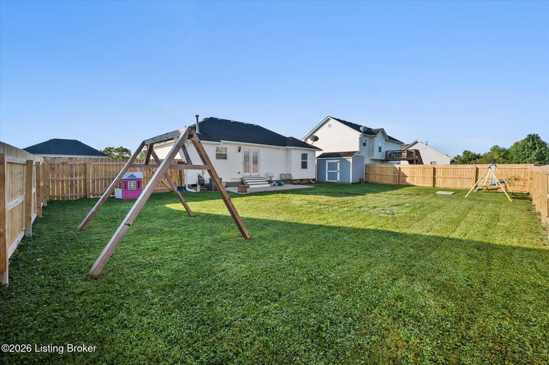 729 Oak Grove Blvd, Shepherdsville, KY 40165