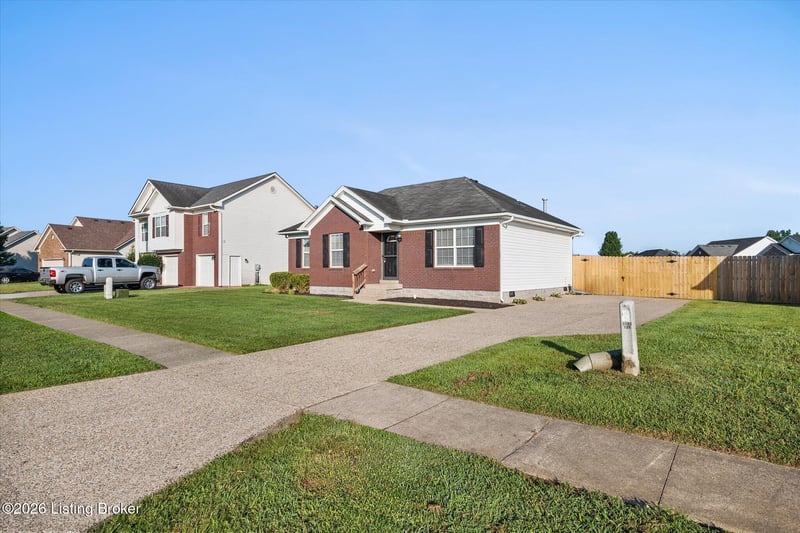 729 Oak Grove Blvd, Shepherdsville, KY 40165