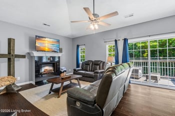 7301 Autumn Trace Dr #202, Louisville, KY 40214