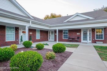 7302 Fox Hollow Way, Louisville, KY 40228