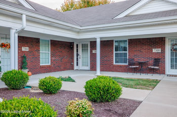 7302 Fox Hollow Way, Louisville, KY 40228