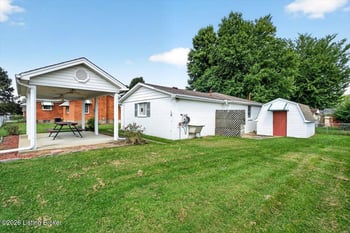 7306 Lorenzo Ln, Louisville, KY 40228