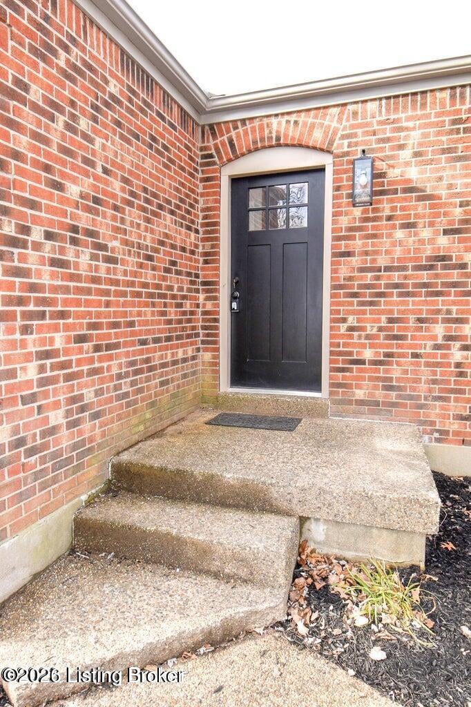 7308 Bluffington Rd, Louisville, KY 40291