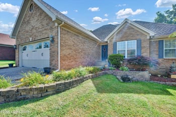 7309 Spring Run Dr, Louisville, KY 40291