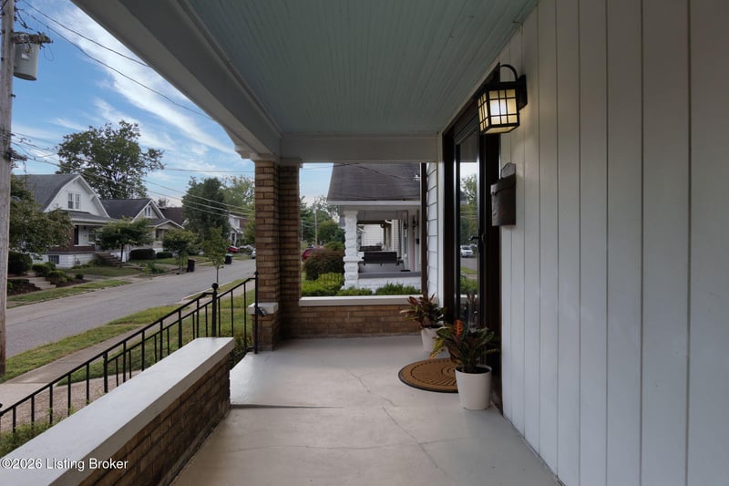 731 S Barbee Way, Louisville, KY 40217