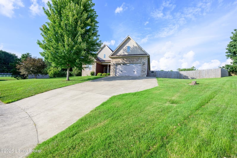 731 Vanderbilt Dr, Elizabethtown, KY 42701
