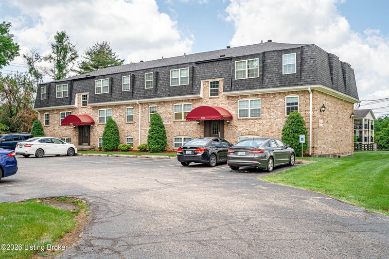 7312 Six Mile Ln, Louisville, KY 40220