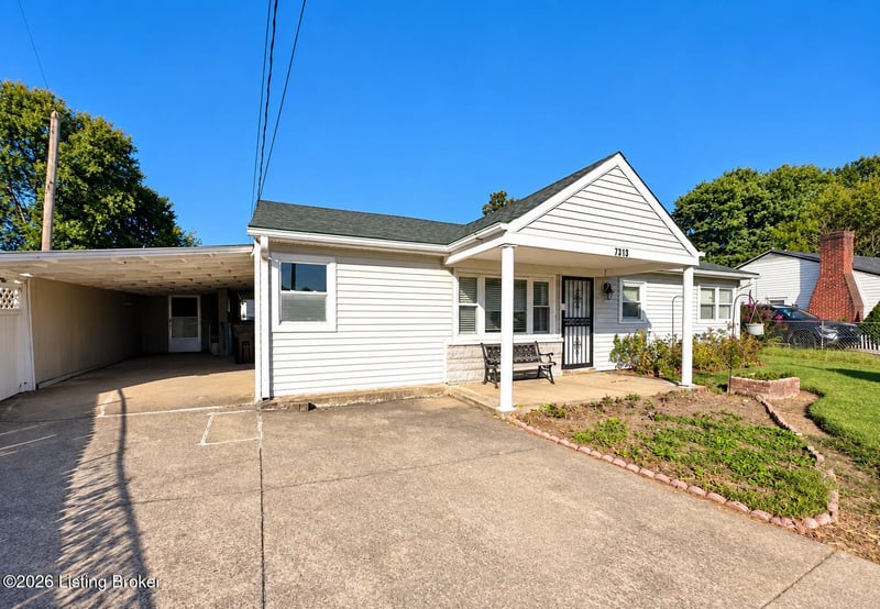 7313 Betsy Ross Dr, Louisville, KY 40272