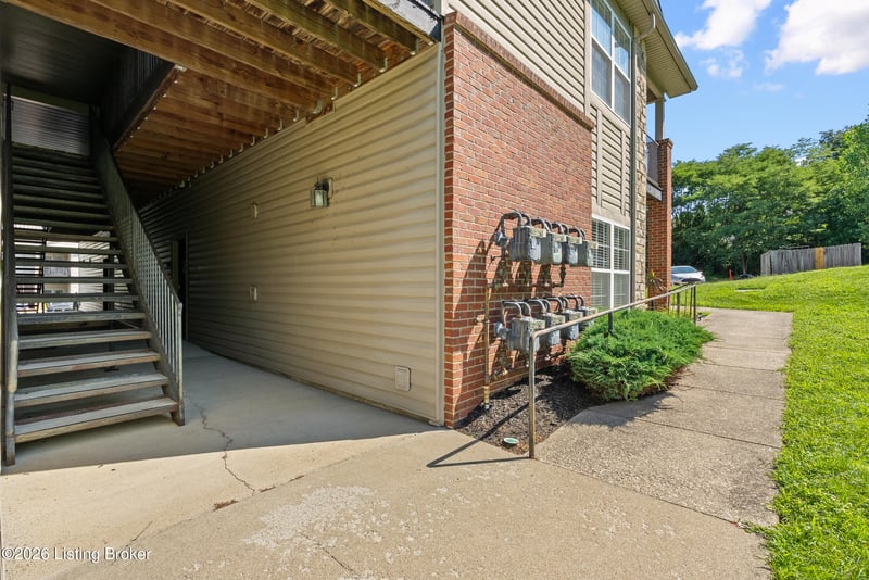 7315 St Andrews Woods Cir #103, Louisville, KY 40214
