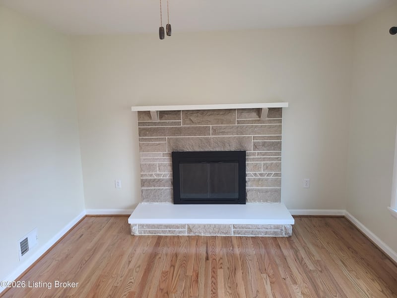 7316 Windemere Dr, Louisville, KY 40214