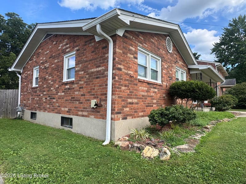 7317 Ridan Way, Louisville, KY 40214