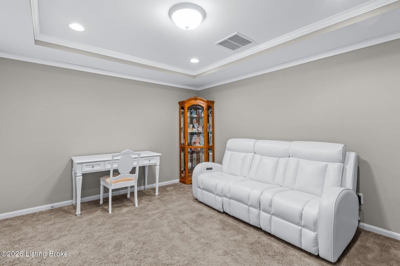 7320 Fox Hollow Way, Louisville, KY 40228