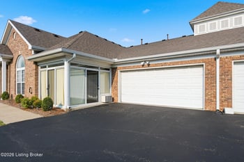 7321 Rivers End Cir, Louisville, KY 40258