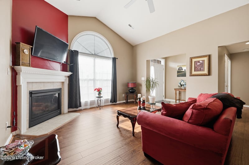 7321 Rivers End Cir, Louisville, KY 40258