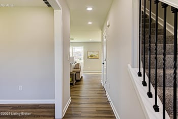 7323 Jacks Ldg, Louisville, KY 40291