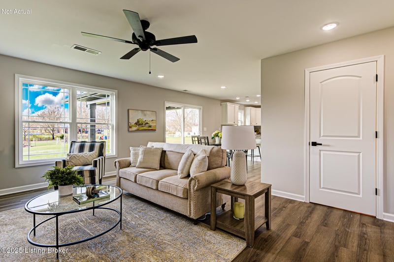 7323 Jacks Ldg, Louisville, KY 40291