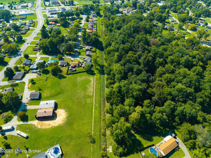 7393 Maurer Ln, Louisville, KY 40258