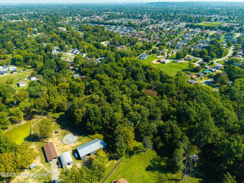 7395 Maurer Ln, Louisville, KY 40258