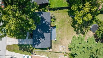 7404 Arapaho Dr, Louisville, KY 40214