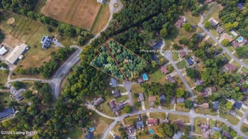 7406 Chant Ct, Louisville, KY 40214