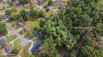 7406 Chant Ct, Louisville, KY 40214