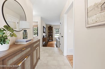 7406 Commonwealth Dr, Crestwood, KY 40014