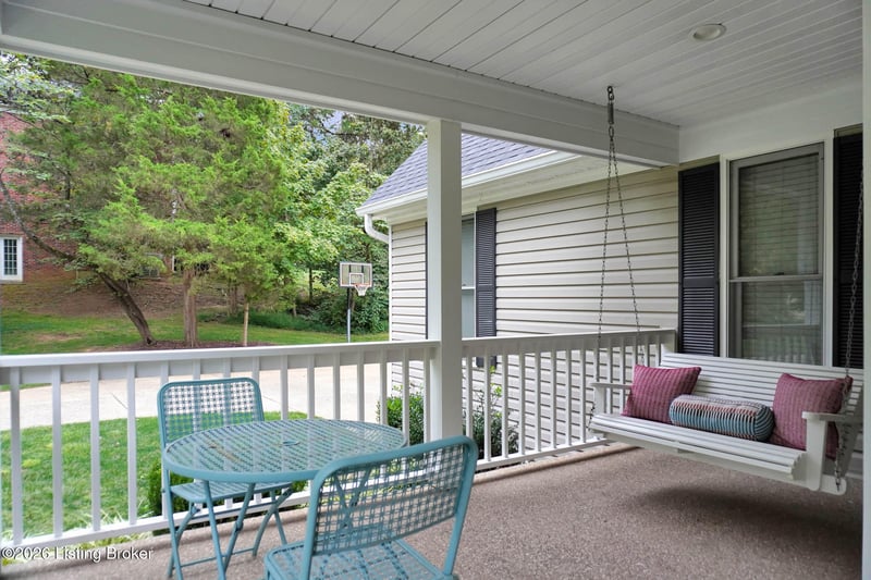 7408 Cambridge Dr, Crestwood, KY 40014