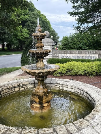 7408 Warrenton Hill Ct, Louisville, KY 40291