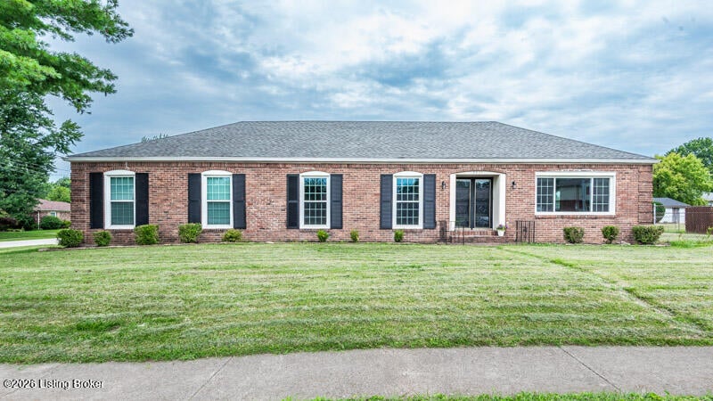 7411 Six Mile Ln, Louisville, KY 40220