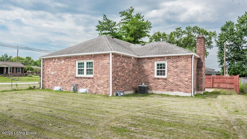 7411 Six Mile Ln, Louisville, KY 40220