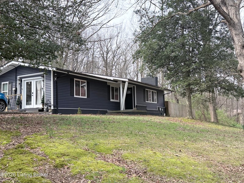 7416 Colt Dr, Louisville, KY 40214