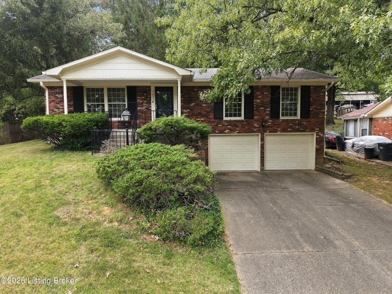 7421 Nottoway Cir, Louisville, KY 40214