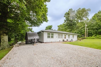 7427 Kensington Rd, Lanesville, IN 47136