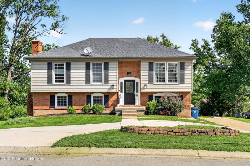7430 E Orchard Grass Blvd, Crestwood, KY 40014